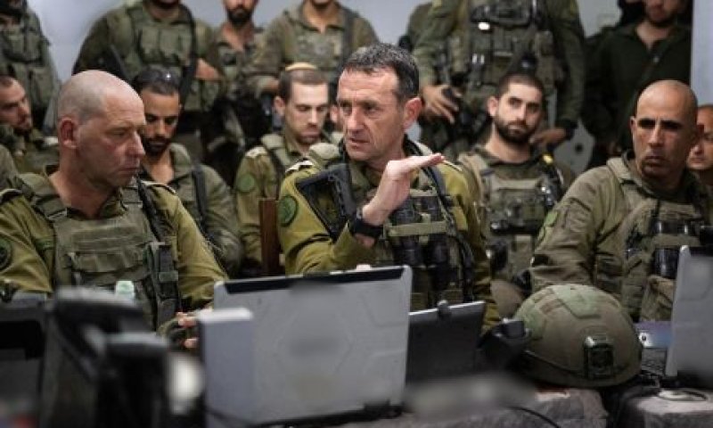 איציק כהן, הרצי הלוי וירון פינקלמן [צילום: דובר צה''ל]