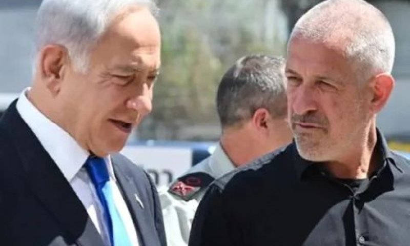נתניהו ורונן בר [צילום: קובי גדעון/לע"מ]