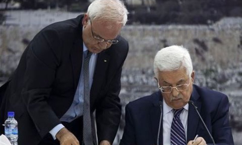 אבו מאזן ועריקאת. לא מעוניינים במו"מ [צילום: AP]