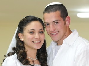 אהרון וצביה קרוב [משפחת קרוב]
