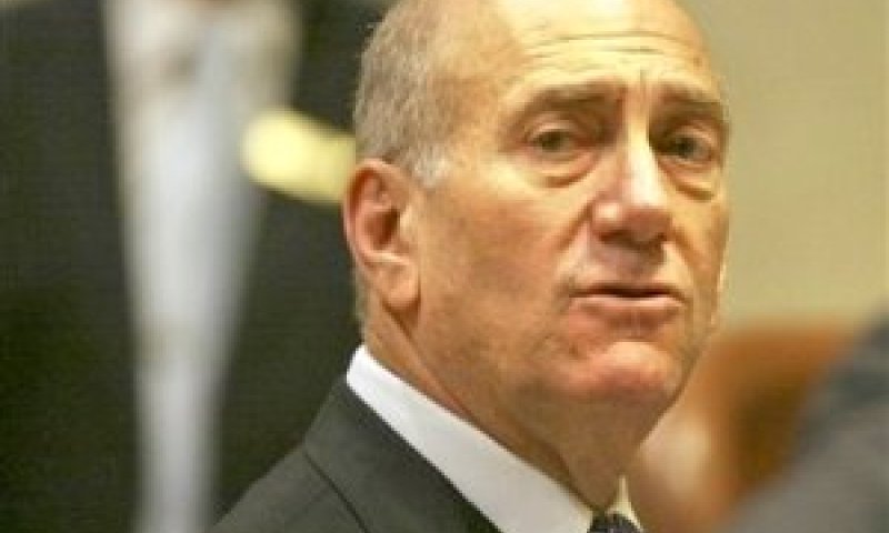 לא יתפטר. אולמרט [צילום: AP]