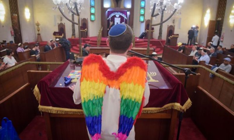 בית כנסת בתל אביב סליל פורים [צילום: אבשלום ששוני/פלאש 90]