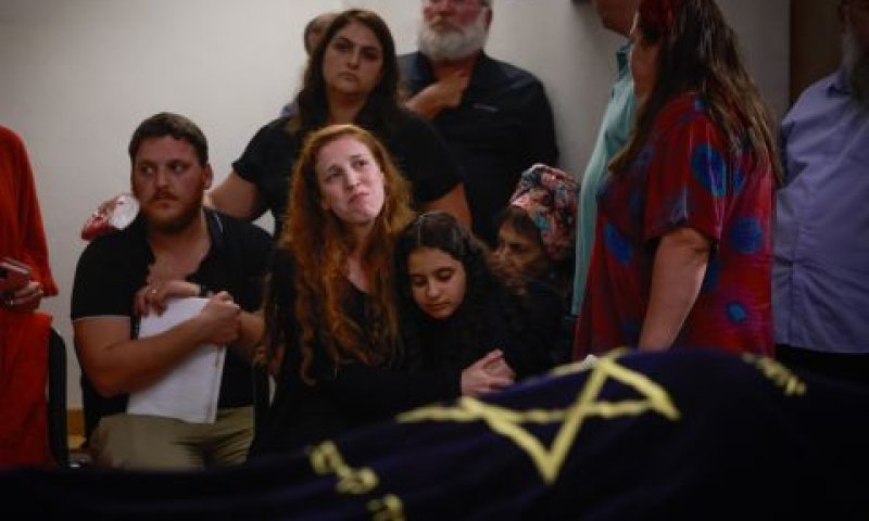 הלווייתה של בת-שבע נגרי [צילום: חיים גולדברג, פלאש 90]
