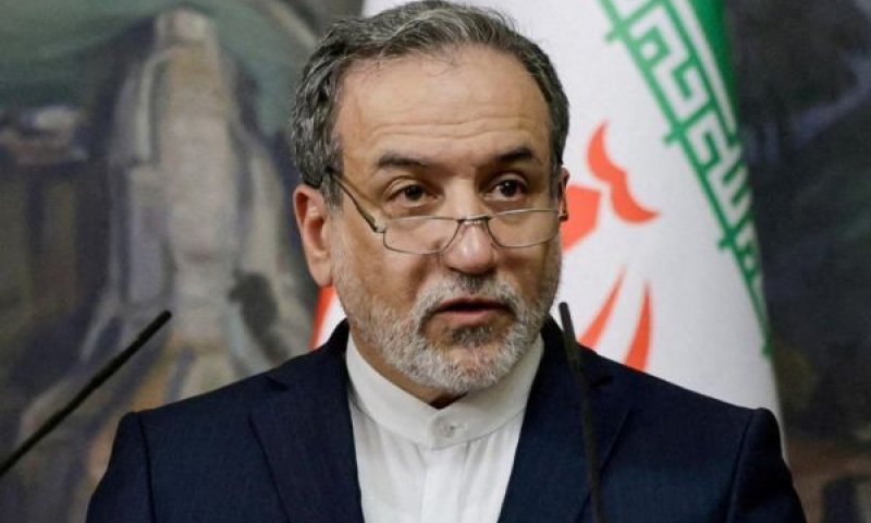 עראקצ'י. וושינגטון הפרה את ההסכם [צילום: Islamic Republic News Agency]