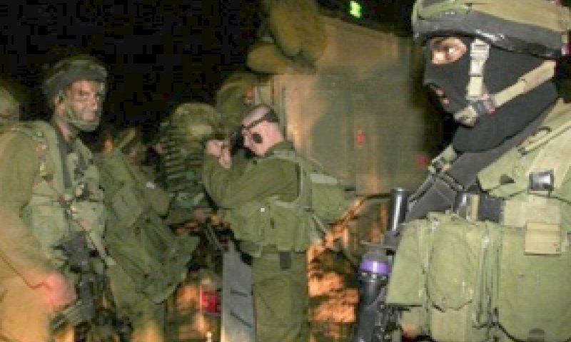 "התקשורת הובילה קו פטריוטי" [צילום: AP]