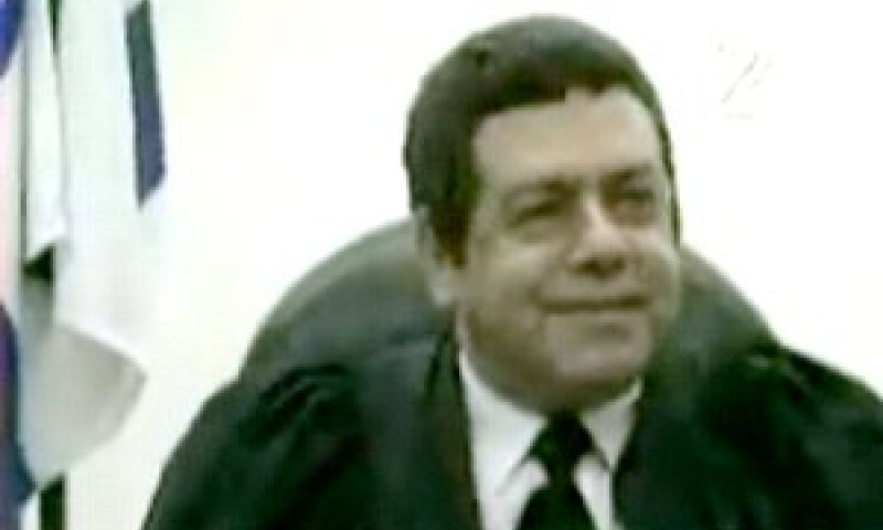 השופט טימן. אין לי מושג מה קרה בדירת הנרצחת [צילום: ערוץ 2]