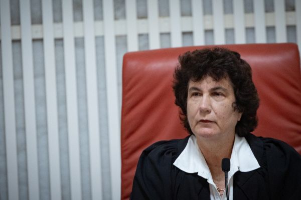 חשש מלחצים "לסדר" מקורבים [צילום: יונתן זינדל/פלאש 90]