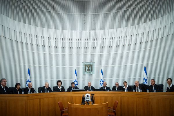 חשש מפני שינוי בלתי הפיך [צילום: אורן בן-חקון, פול]