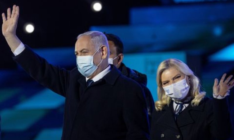 היא צרחה, הוא התקשר [צילום: יונתן זינדל, פלאש 90]