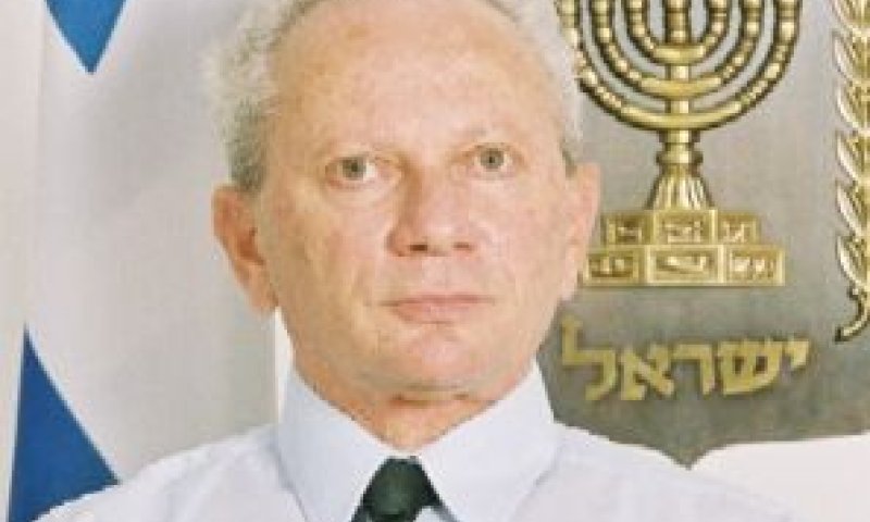 איתן מגן