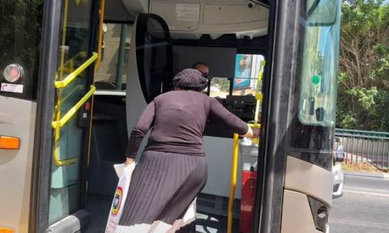 הבטחות גדולות, הנחות קטנות