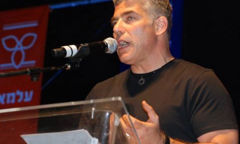 יאיר לפיד. בעל נגיעה פוליטית [צילום: יח"צ]