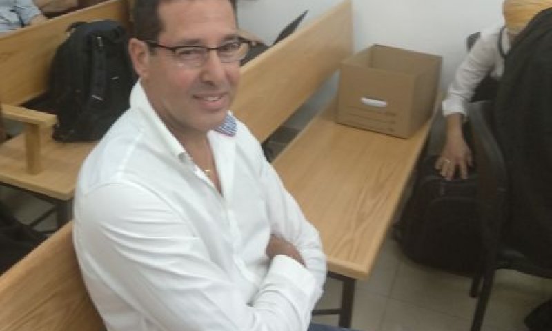 בוצ'ן. "כי לא היו דלתיים סגורות"