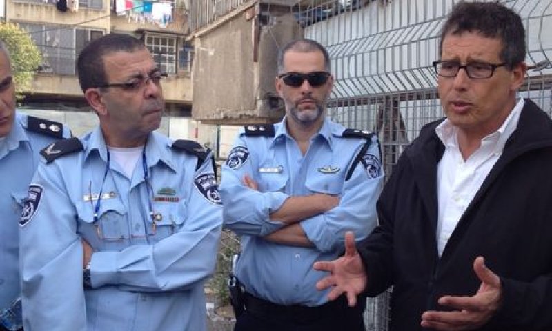 מנכ"ל נת"ע יהודה בר-און ומפקדי המשטרה