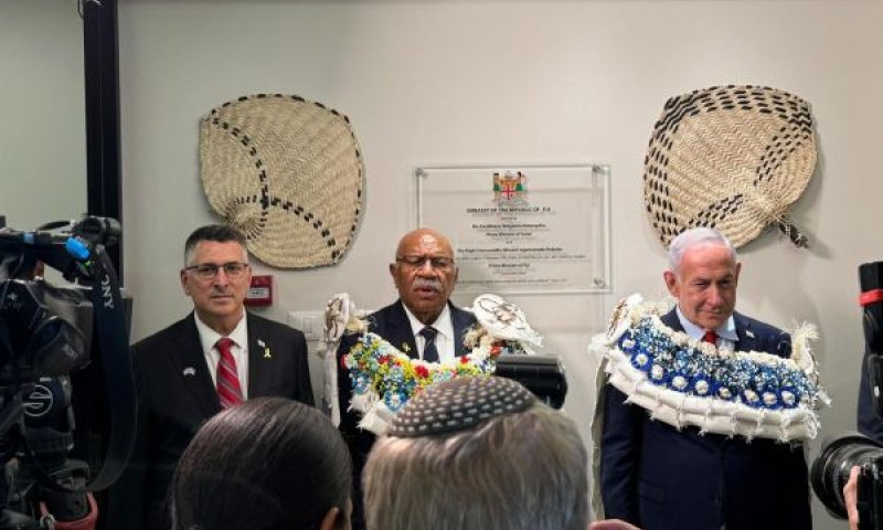"אפשר להיות השביעי רק פעם אחת" [צילום: רפי בן-חקון/לע"מ]