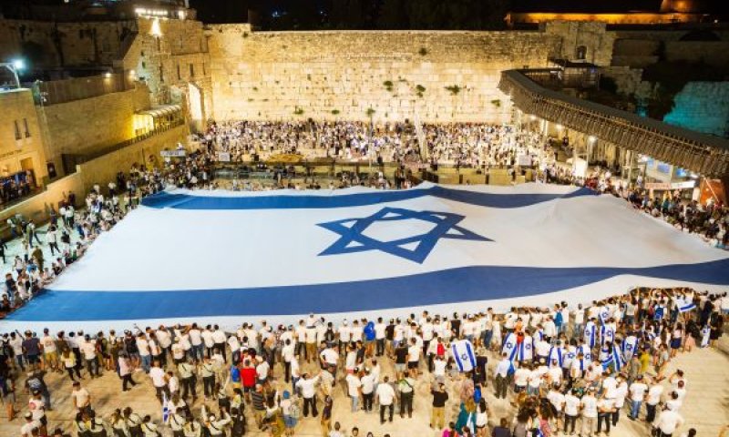החגיגות בשנים עברו [צילום: הקרן למורשת הכותל המערבי]