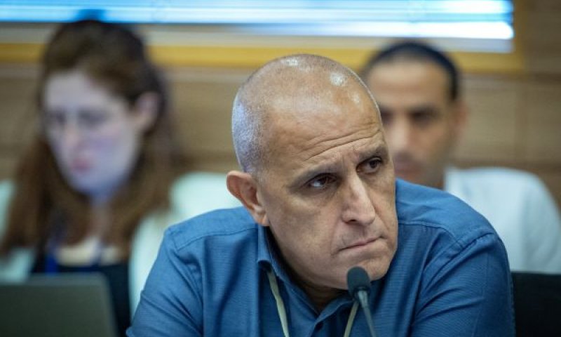 תורג'מן. בראש הוועדה [צילום: יונתן זינדל/פלאש 90]