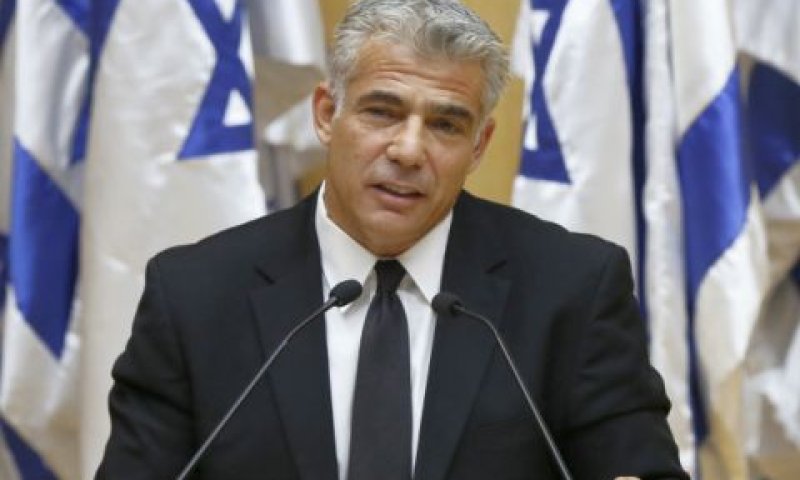 לפיד. פוליטיקה וגימיקים [צילום: פלאש 90]