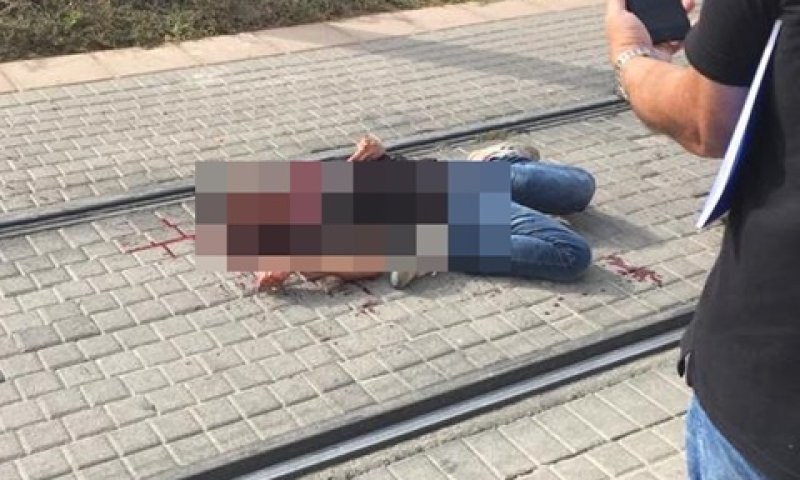 גופת אחד המחבלים על פסי הרכבת הקלה