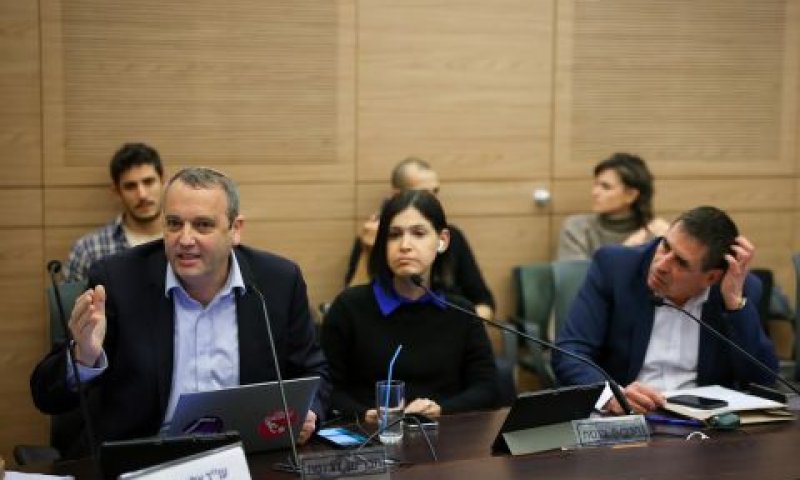סגלוביץ, אלהרר וקריב בוועדת החוקה [צילום: נועם מושקוביץ/דוברות הכנסת]