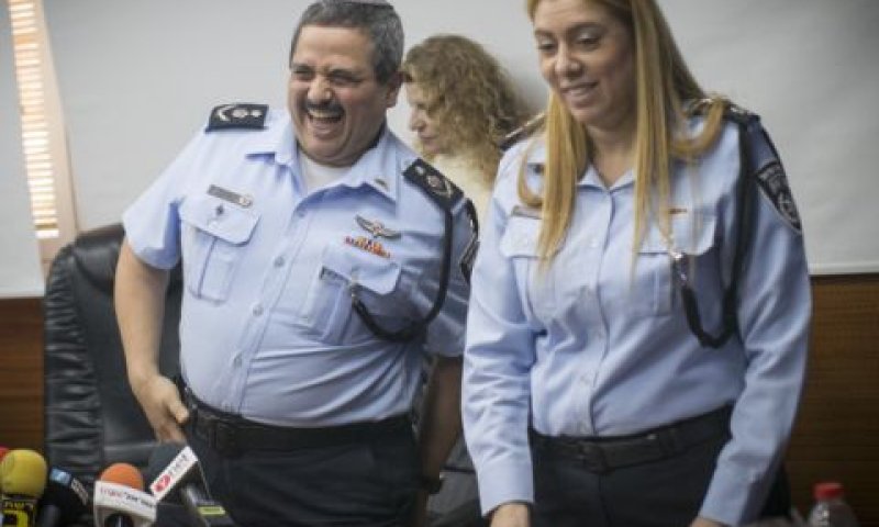 לפידות ואלשיך. מעל לחוק ולפקודות המשטרה [צילום: יונתן זינדל/פלאש 90]