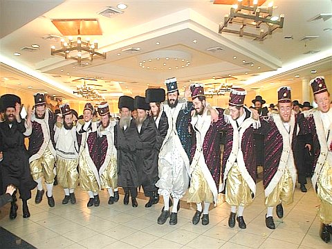 ריקוד הקוזאקים והח"כים במרכז