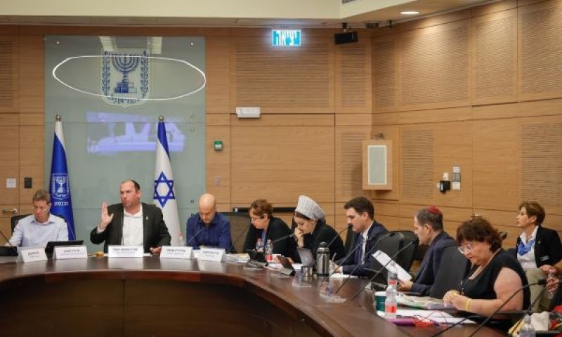 ועדת החוקה. "פרקליטות המדינה פורעת חוק" [צילום: נועם מושקוביץ/דוברות הכנסת]