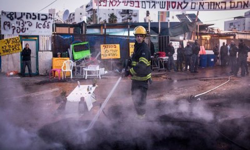 גבעת עמל. חילוקי דעות [צילום: אמיר לוי, פלאש 90]