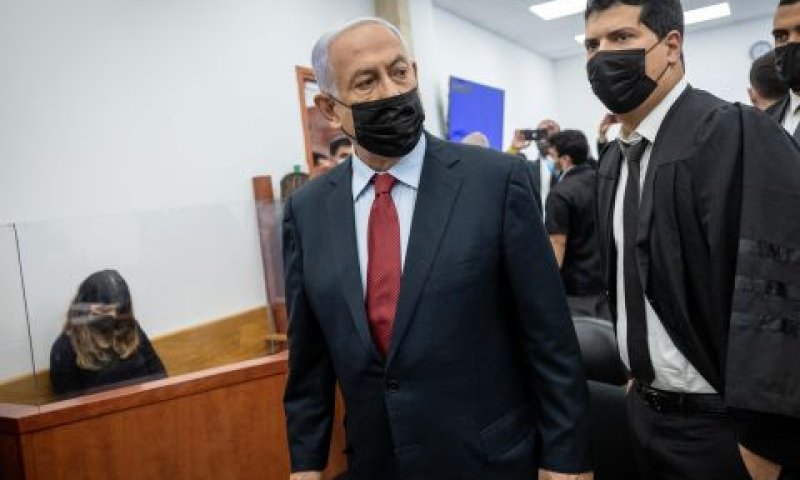 נתניהו וחדד בבית המשפט [צילום: יונתן זינדל, פלאש 90]