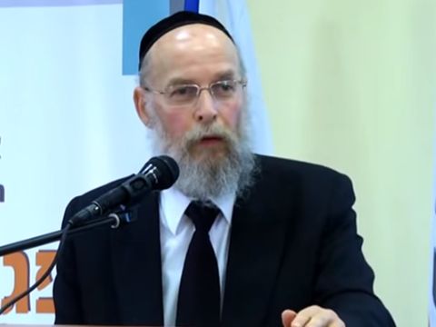 הרב הישריק. "דרך מסוכנת" [צילום: יוטיוב]
