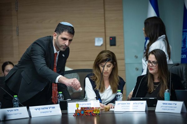 [צילום: יונתן זינדל/פלאש 90]