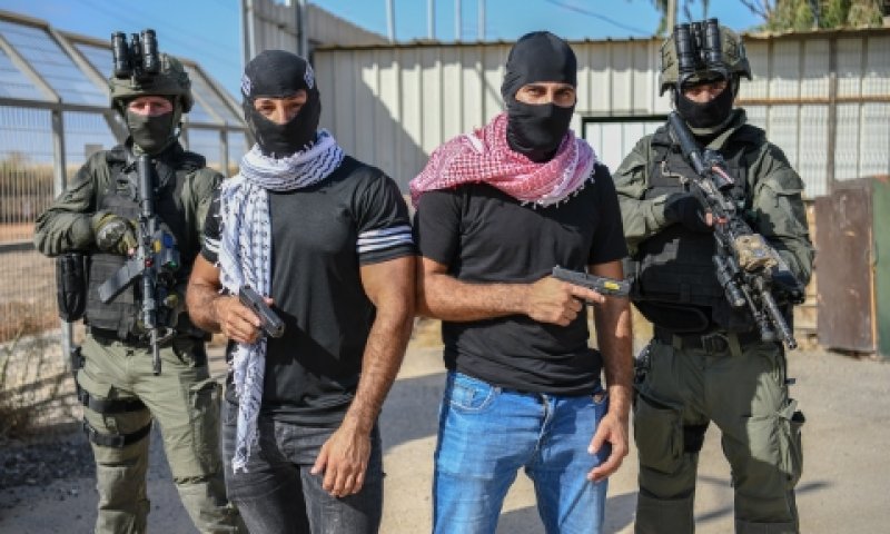 מסתערבים נגד פשיעה ואלימות [צילום: משטרת ישראל ]