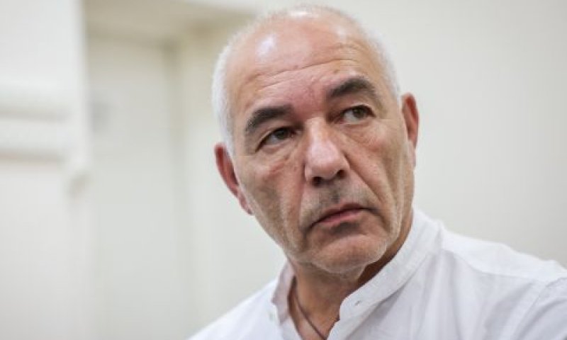 פישר היום בבית המשפט. גם סיבות רפואיות [צילום: חיים גולדברג, פלאש 90]