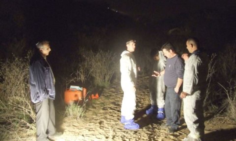 השוטרים מצאו את הגופה סמוך לניצנים [ארכיון: אילן לילוש, דוברות משטרת מחוז תל אביב]