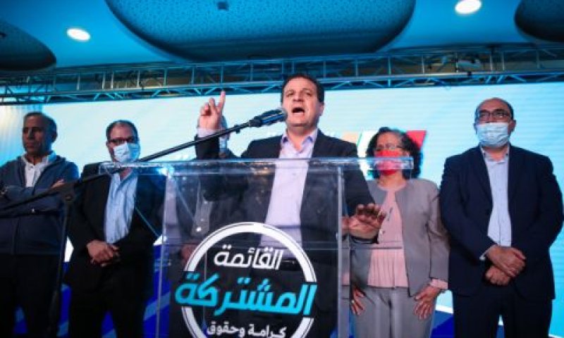 איימן עודה בנאום לפעילי המשותפת [צילום: דוד כהן/פלאש 90]