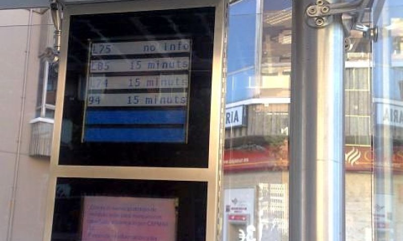 צג דיגיטלי המותקן בתחנה בספרד [צילום: יוסי רון]