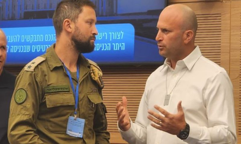 סא"ל אלכס שקליאר, רע"ן תו"פ בצה"ל, ח"כ יצחק קרויזר