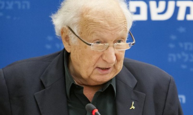 מישאל חשין. "הוועדה מורכבת כולה מפוליטיקאים" [צילום: כפיר בולוטין]