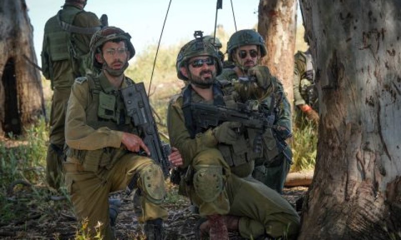 חיילי מילואים. מכבידים את הנטל [צילום: אייל מרגולין, פלאש 90]