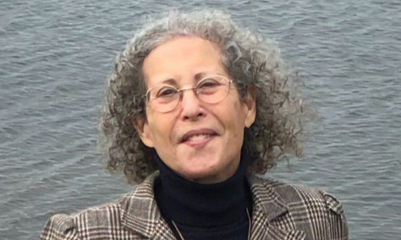 מוניץ. לא בקיאה במונחי יסוד בתקשורת