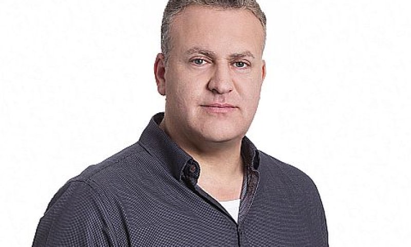 אלעזר במברגר. הענף הצומח בשנת 2022 [צילום: רז רוגובסקי]
