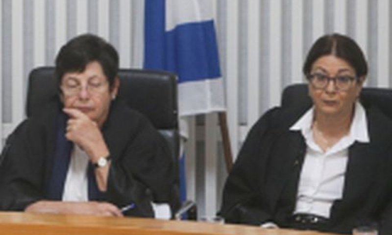 נאור וחיות. החלטת פסלות [צילום: אלכס קולומויסקי, פלאש 90]