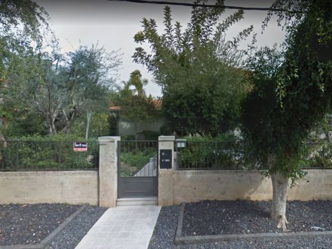 סמדר 5 סביון, רונית פישמן [צילום: סטריט וויו]