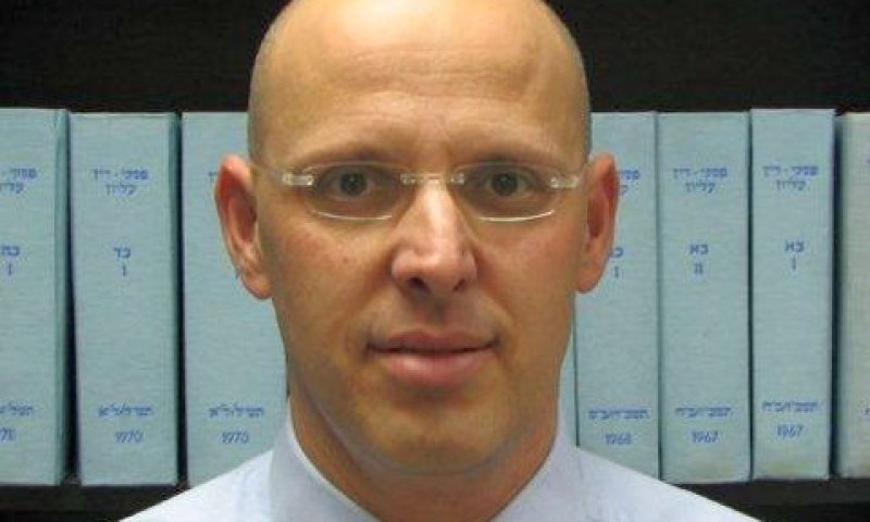 יחיאל שמיר