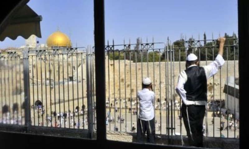 רחבת הכותל המערבי [צילום: פלאש 90]