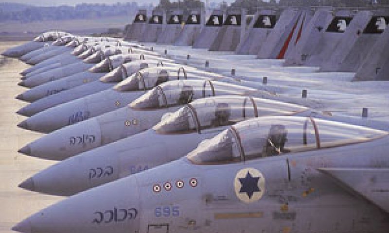 אף-15 של חיל האוויר. מסוגל להגיע לאירן [צילום: אסף שילה, בטאון ח"א]