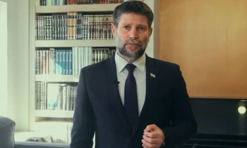סמוטריץ'. הממשלה נכנעה לרגש על חשבון השכל