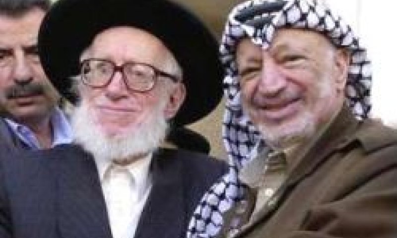 עם ערפאת ידידו [צילום: AP]