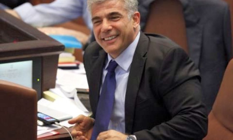 לפיד. התנצלות מסוג אחר [צילום: פלאש 90]