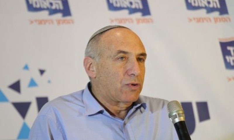יוגב. "חוסר נאמנות" [צילום: הלל מאיר]